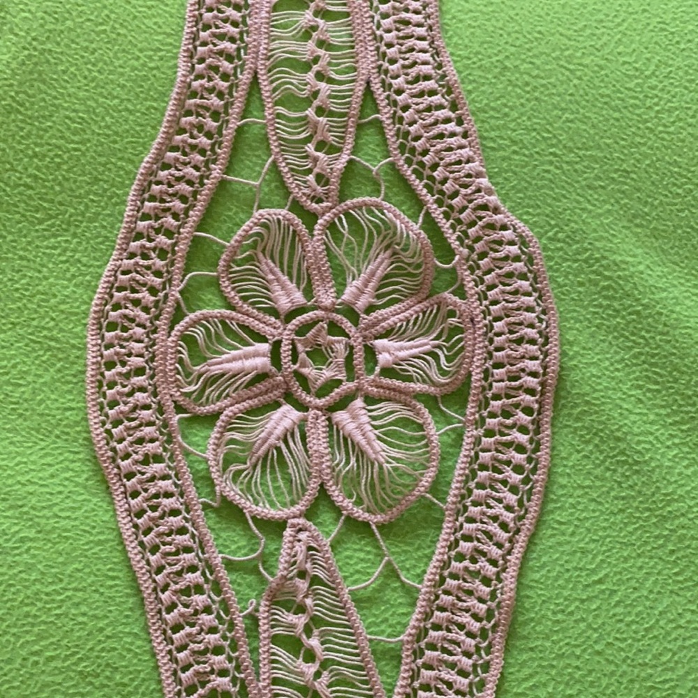 Vintage doily - Picture 2 of 3